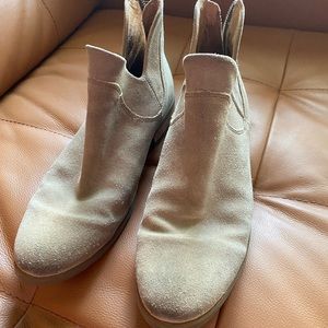 Born Arula Booties EU 39 US 8